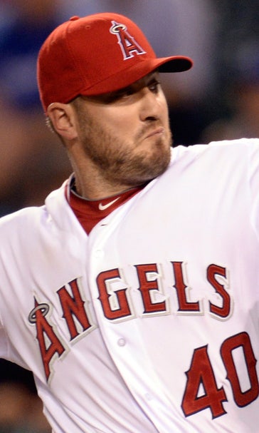Rays send outfielder Joyce to Angels for reliever Jepsen